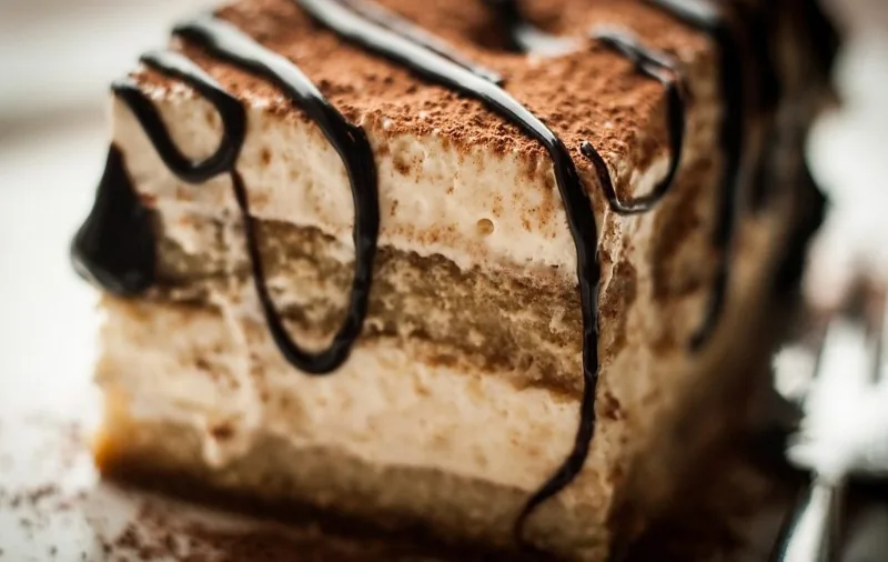 Detalle de un tiramisú publicado por Jamón del Medio